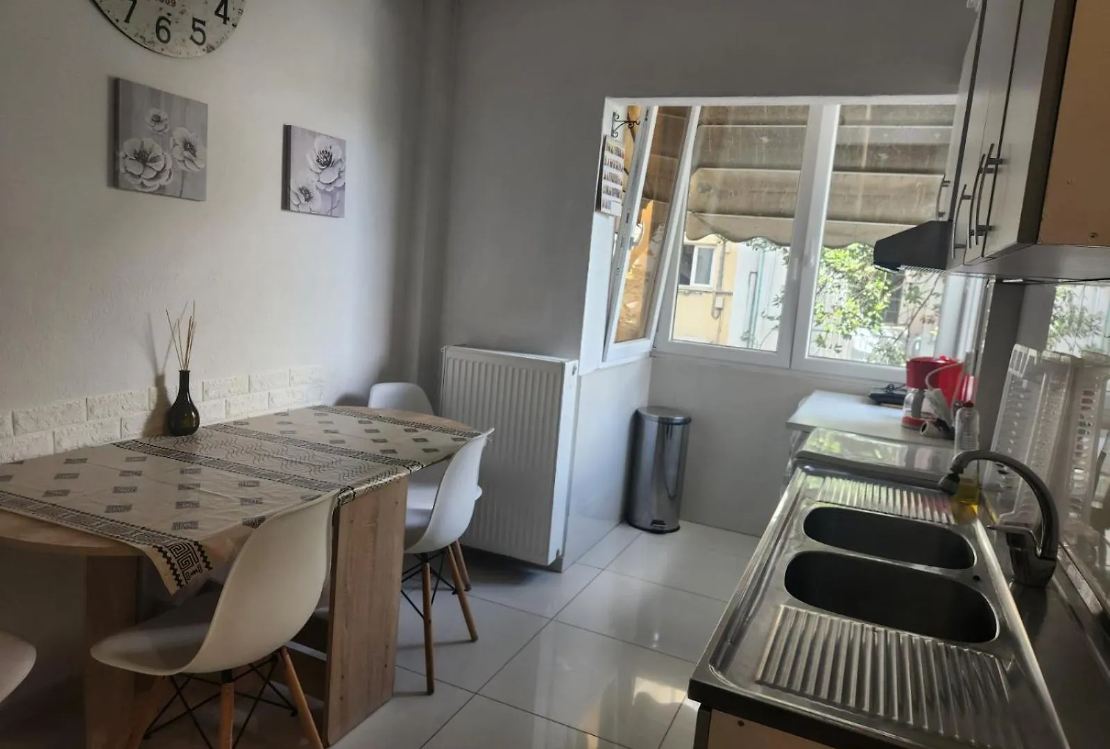 Sea , Airport,Parking 56Sqm Apt Thessaloniki 0*,  Greece